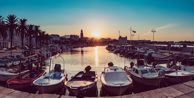 Split Croatie au lever du soleil