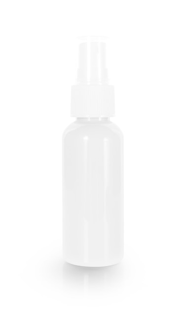 Spray bouteille isolé sur une surface blanche.