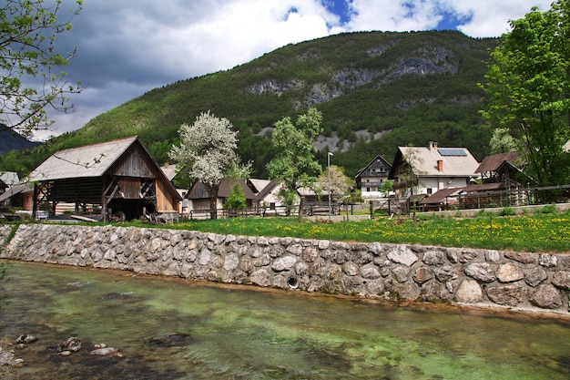 Stara Fuzina dans les Alpes de Slovénie