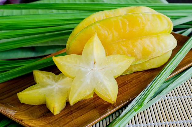 Starfruit, Carambola sur plaque de bois