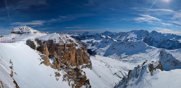 Photo station de ski dans les dolomites en italie