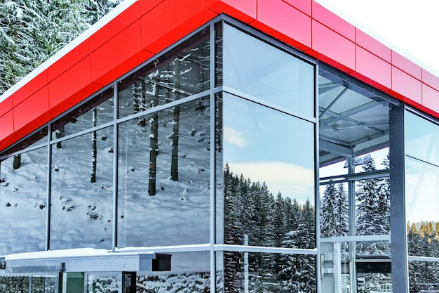 Station de téléphérique TWINLINER dans resort Jasna dans les Basses Tatras Slovaquie