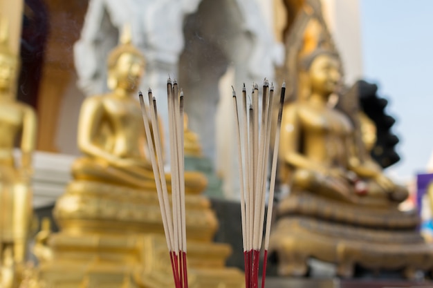 Statue de Bouddha thaï au Wat Thai