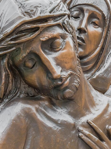 Statue en bronze de Jésus-Christ et Marie