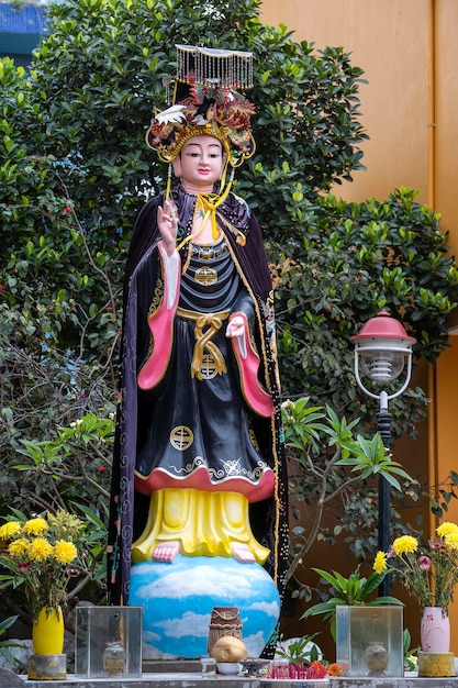 Statue de Dame Bouddha dans un temple bouddhiste de la ville de Danang Vietnam