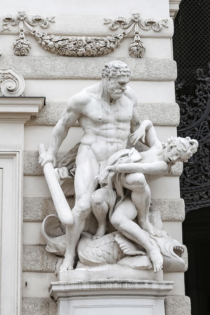 Statue dans le palais Hofburg à Vienne Autriche