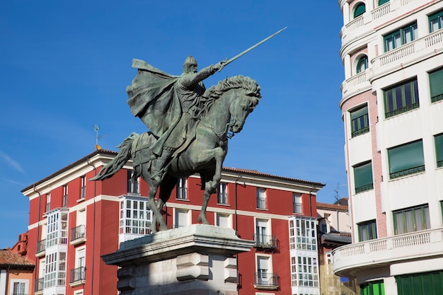 Statue équestre en bronze et monument au Cid Campeador dans la ville de Burgos