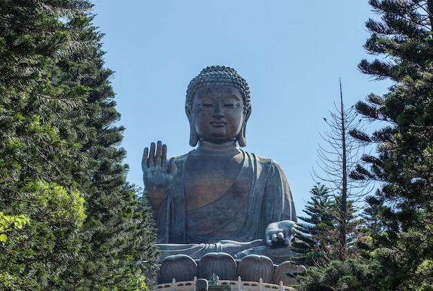 Statue extérieure de Big Tian Tan Buddha sur l'île de Lantau, Hong Kong, Chine