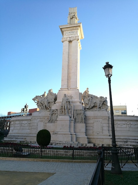 Photo la statue de la liberté contre un ciel dégagé