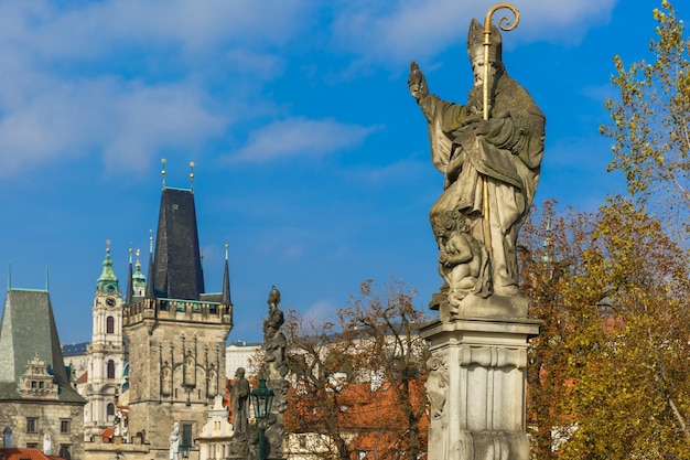 Statue de Saint Augustin Prague République Tchèque