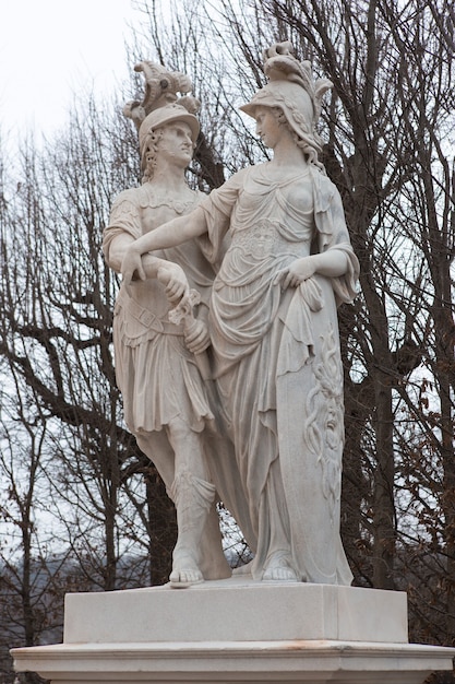 Statue de Vienne dans le parc du château de Schönbrunn