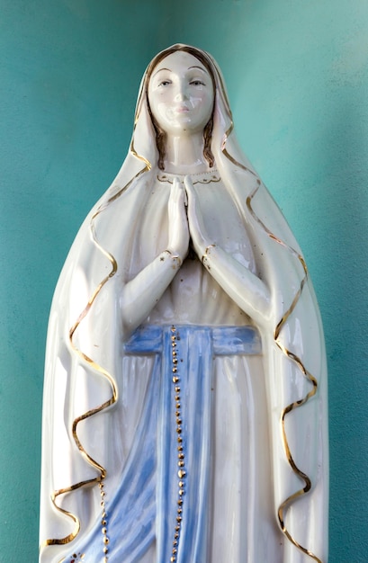 Photo statue de la vierge marie