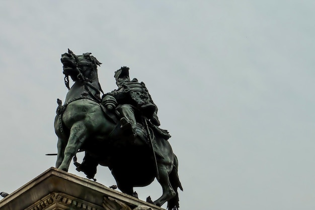 Statue de Vittorio Emanuele II di Savoia Milan Avril 2016