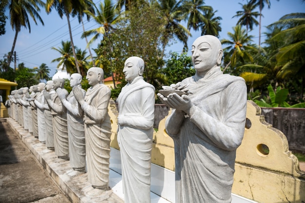 Statues de Bouddha dans un temple au Sri Lanka, Ceylan. Culture asiatique