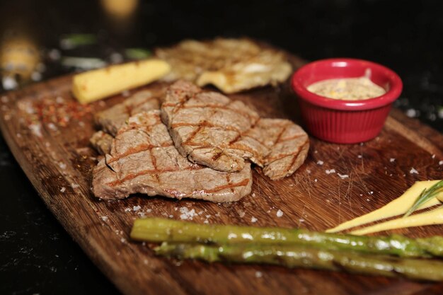 steak de boeuf fraîchement grillé