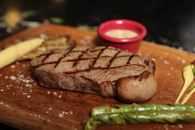 steak de boeuf fraîchement grillé