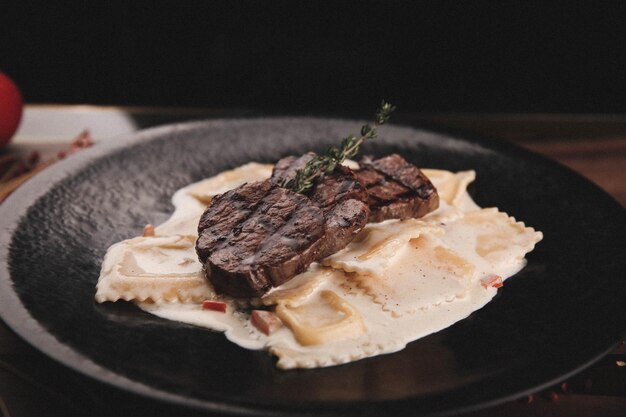 steak de boeuf fraîchement grillé