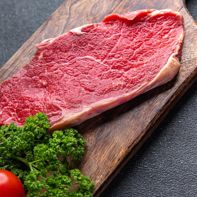 steak de boeuf repas de viande crue fraîche collation alimentaire sur la table espace de copie arrière-plan alimentaire haut rustique