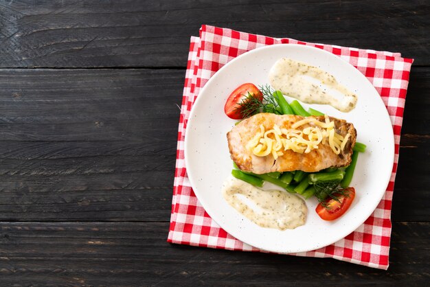 steak de poisson vivaneau grillé