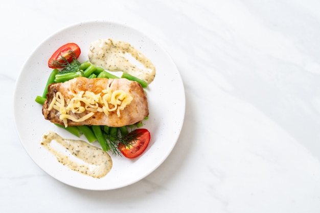 steak de poisson vivaneau grillé