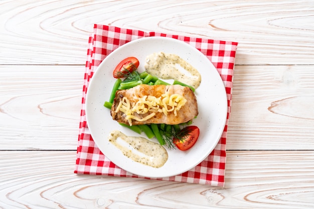 steak de poisson vivaneau grillé