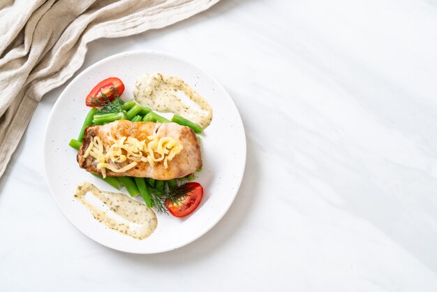 steak de poisson vivaneau grillé