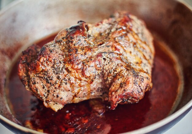 Steak de porc rôti à la poêle