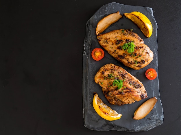 steak de poulet grillé