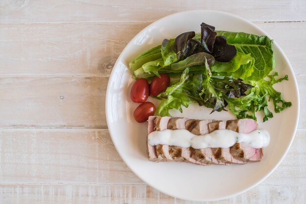 steak de thon avec salade