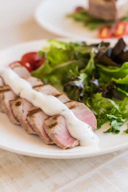 steak de thon avec salade