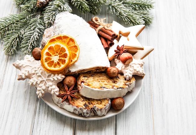 Photo stollen de noël sur bois