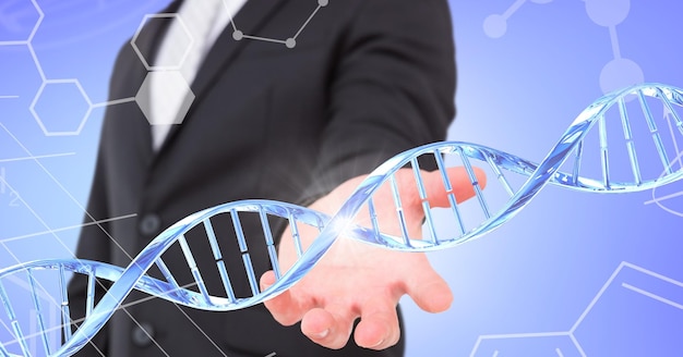 Structure de l'adn et structures chimiques sur la section médiane de l'homme d'affaires avec la main en coupe. concept mondial de technologie commerciale et de recherche médicale