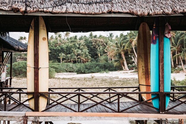 Photo structure construite sur la plage