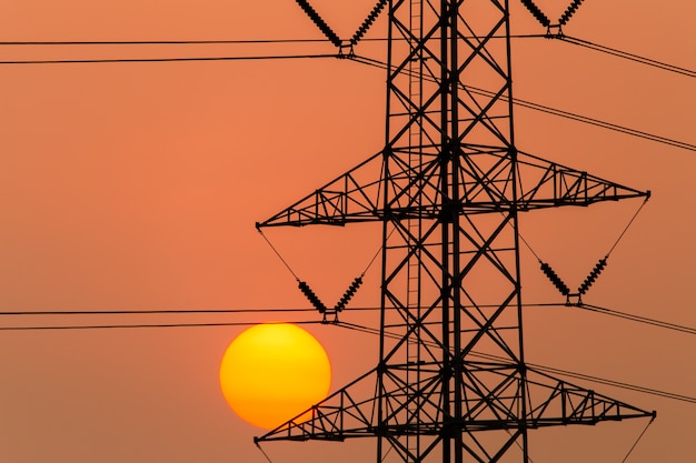 structure de poteau électrique à haute tension