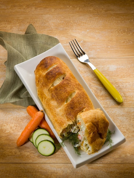 Strudel aux légumes nourriture végétarienne