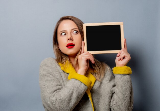 Style femme avec tableau