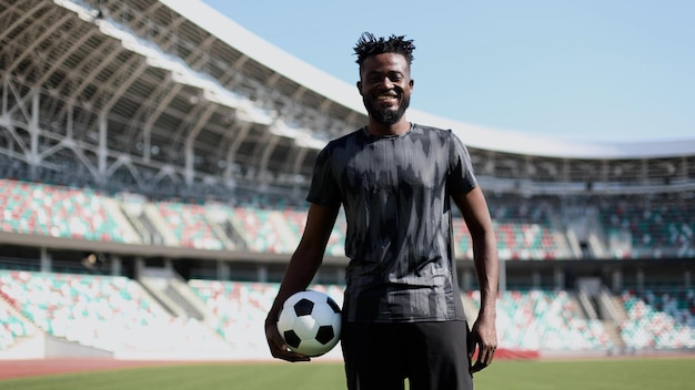 Style de vie de football L'homme joue le jeu de match Grand rêve futur joueur professionnel