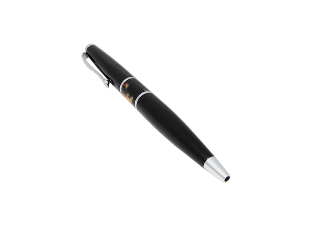 Le stylo sur un fond blanc isolement