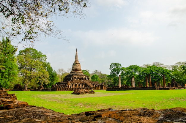 Sukhothai Wat Statues de Bouddha au Wat Mahathat, ancienne capitale de Sukhothai