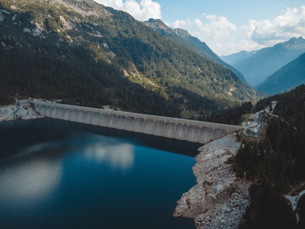 Une superbe vue sur le lac MALGA BISSINA et sur le Val di fumo