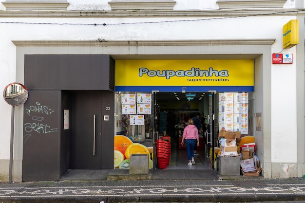 Supermarché Poupadinha au Portugal