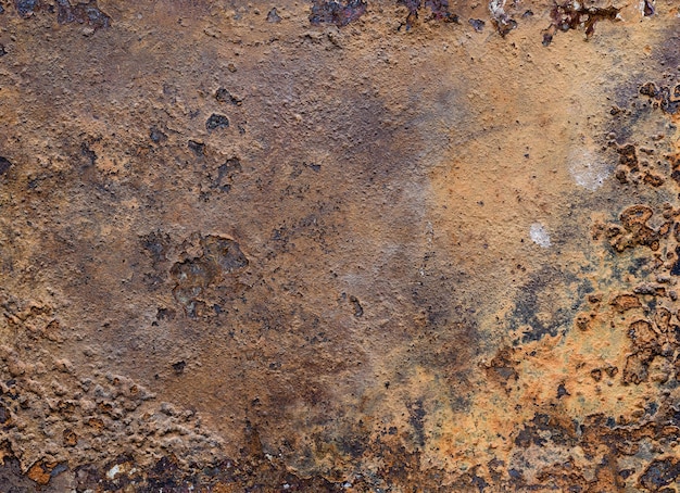 Surface de métal rouillé avec des traces de corrosion et de saleté