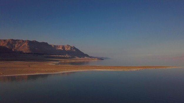 survol de la mer morte et du désert en Israël