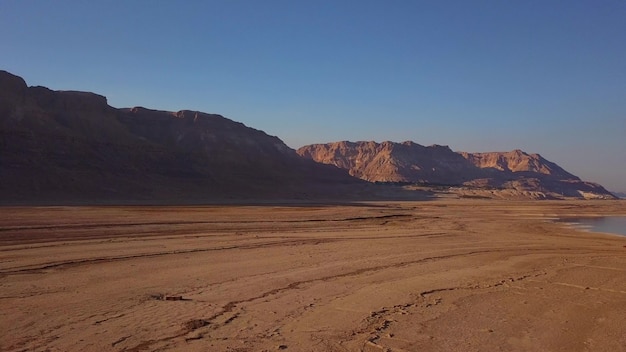 survol de la mer morte et du désert en Israël