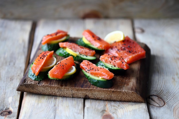 Sushi au concombre Alimentation saine Sushi sans riz