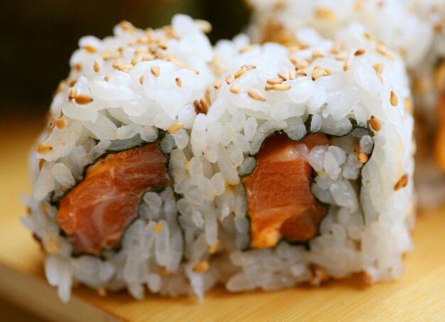 Sushi de cuisine japonaise