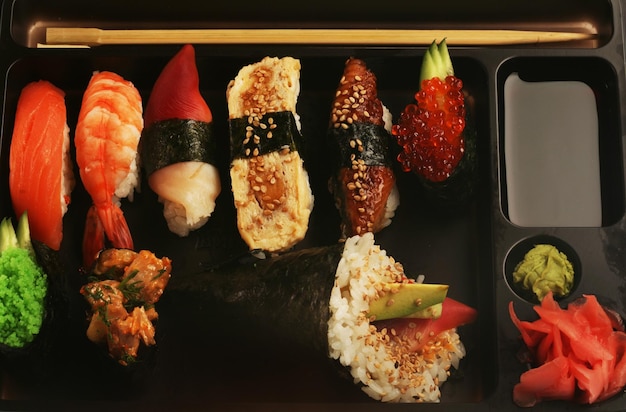 Sushi traditionnel japonais