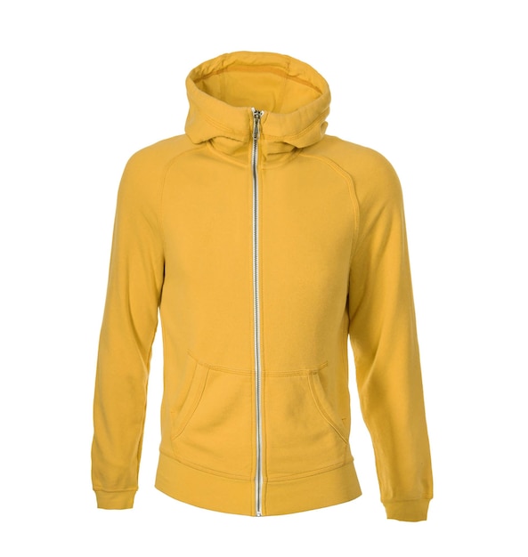 Sweat à capuche jaune isolé sur blanc