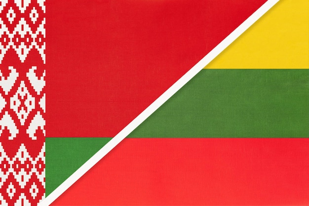 Symbole de la Biélorussie et de la Lituanie du pays Drapeaux nationaux biélorusses contre lituaniens