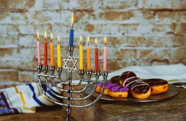 Symboles de la fête juive de hannukah menorah